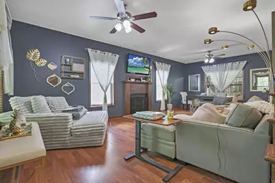 910 Golden Drive, Newark, OH 43055 - Photo 2