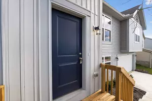 2736 Barrows Rd, Columbus, OH 43232 - Photo 2