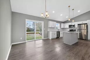 2736 Barrows Rd, Columbus, OH 43232 - Photo 10