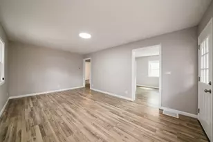 2210 Gerbert Rd, Columbus, OH 43211 - Photo 10