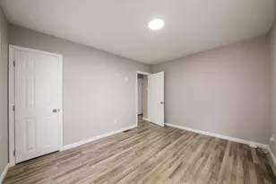 2210 Gerbert Rd, Columbus, OH 43211 - Photo 20