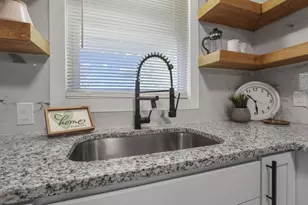 1068 E Deshler Ave, Columbus, OH 43206 - Photo 12