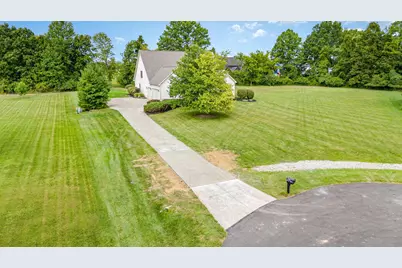 2690 Red Robin Way, Delaware, OH 43015 - Photo 6