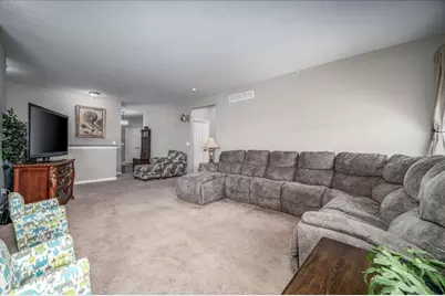 678 Green Forest Place Place, Lithopolis, OH 43136 - Photo 8