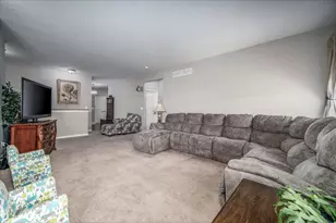 678 Green Forest Pl Pl, Lithopolis, OH 43136 - Photo 8