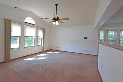 1456 Magoffin Avenue, Obetz, OH 43207 - Photo 4