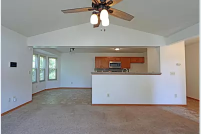 1456 Magoffin Avenue, Obetz, OH 43207 - Photo 6