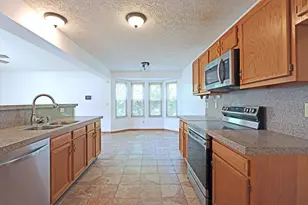 1456 Magoffin Ave, Obetz, OH 43207 - Photo 10