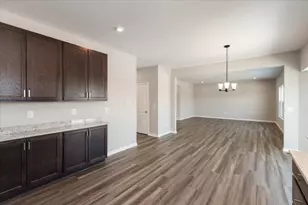 1055 Greenfield Dr, Marysville, OH 43040 - Photo 6