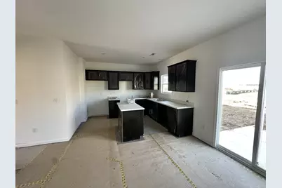 725 Cheney Pass, London, OH 43140 - Photo 2