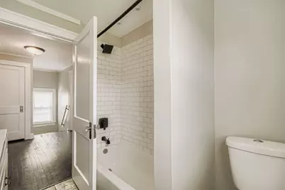 19 E Castle Road, Columbus, OH 43207 - Photo 22