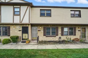 3828 Queen Anne Pl, Grove City, OH 43123 - Photo 2