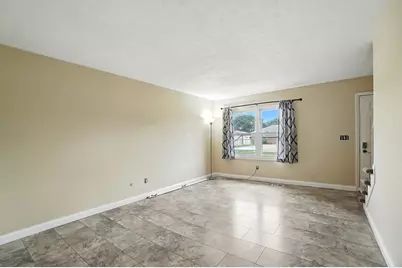 3828 Queen Anne Place #B8, Grove City, OH 43123 - Photo 4