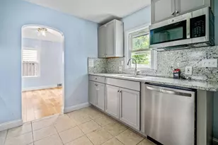 327 S Chase Ave, Columbus, OH 43204 - Photo 10