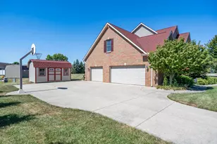 1210 Storybrook Dr, Washington Court House, OH 43160 - Photo 38