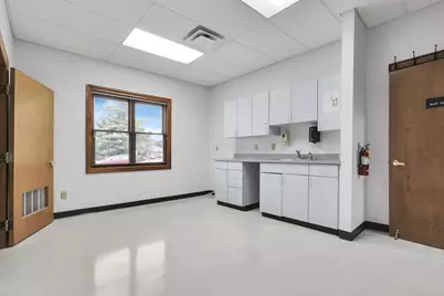 5925-5935 Cleveland Avenue, Columbus, OH 43231 - Photo 14