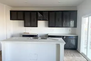 233 Maddoxx Dr, London, OH 43140 - Photo 2