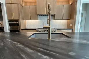 3163 S Dorchester Rd, Columbus, OH 43221 - Photo 18