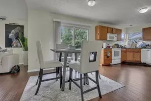 3084 Omega Dr, Columbus, OH 43231 - Photo 18