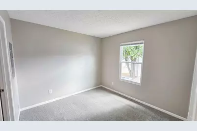 2629 Patrick Henry Avenue, Columbus, OH 43207 - Photo 14