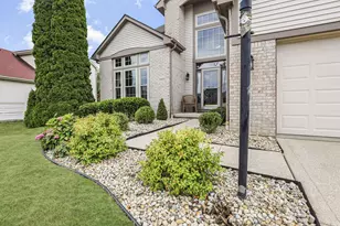 8889 Betony Ct SW, Reynoldsburg, OH 43068 - Photo 4