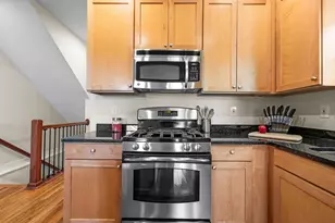 975 N 6th St, Columbus, OH 43201 - Photo 16