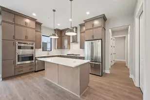 2867 Kobuk Dr, Columbus, OH 43228 - Photo 6