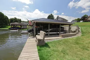 381 Northridge Heights Dr, Howard, OH 43028 - Photo 2
