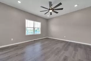 4410 Holstein Dr, Columbus, OH 43207 - Photo 16