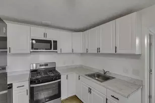 1752 S Hamilton Rd, Columbus, OH 43227 - Photo 10