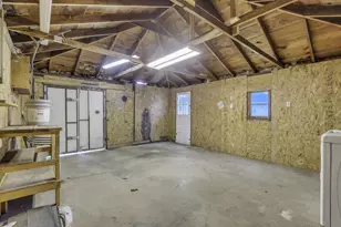 1752 S Hamilton Rd, Columbus, OH 43227 - Photo 28