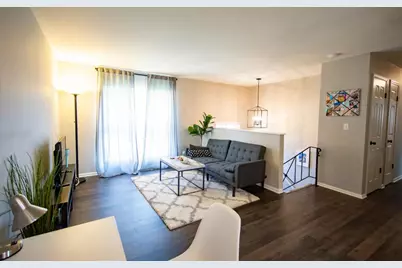 221 Lincolnshire Road, Columbus, OH 43230 - Photo 2