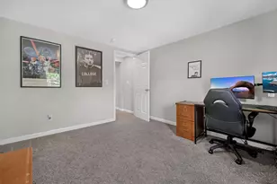 319 E Barthman Ave, Columbus, OH 43207 - Photo 20