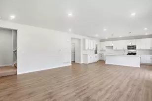 2741 Carrowmore Ct, Delaware, OH 43015 - Photo 8