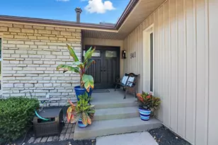 941 Clubview Blvd S, Columbus, OH 43235 - Photo 2