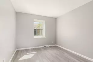 1865 Willoway Cir N, Columbus, OH 43220 - Photo 20