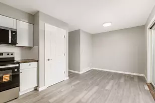 1865 Willoway Cir N, Columbus, OH 43220 - Photo 10