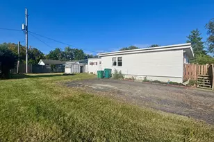 2222 Maureen Blvd S, Obetz, OH 43207 - Photo 2