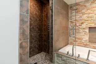 707 Sycamore Pl, Columbus, OH 43206 - Photo 24