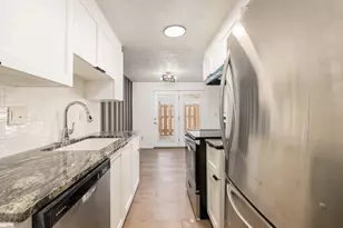 2503 Burgandy Ln, Columbus, OH 43232 - Photo 12