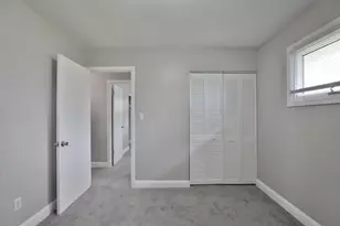 1037 Chestershire Rd, Columbus, OH 43204 - Photo 16