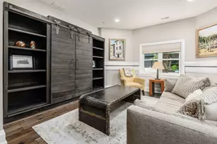 1001 Dennison Ave, Columbus, OH 43201 - Photo 8