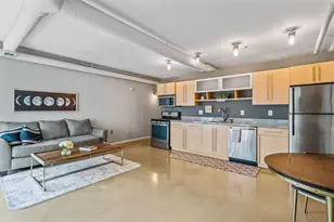 60 E Spring St, Columbus, OH 43215 - Photo 6