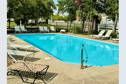 1152 Kinneton, Columbus, OH 43228 - Photo 38