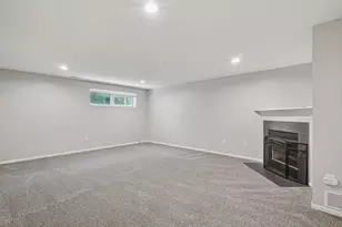 1152 Kinneton, Columbus, OH 43228 - Photo 32