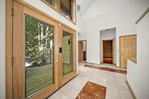 4340 Manor Ct E, Dublin, OH 43017 - Photo 6