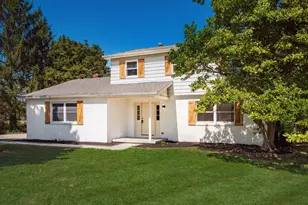 856 Cummington Rd, Columbus, OH 43213 - Photo 4