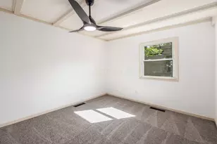 2458 Edgevale Rd, Columbus, OH 43221 - Photo 26