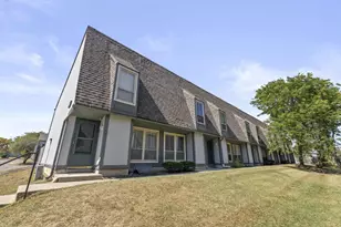 1046 Merrimar Cir N, Columbus, OH 43220 - Photo 24