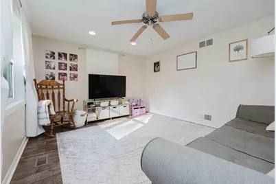 2733 Stafford Drive, Mansfield, OH 44904 - Photo 2